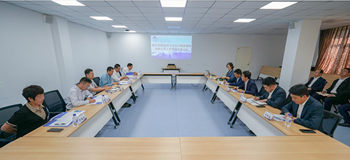 省森工集團露水河林業(yè)局與長白山旅游股份有限公司就森林旅游、促進林業(yè)轉型升級開展業(yè)務對接